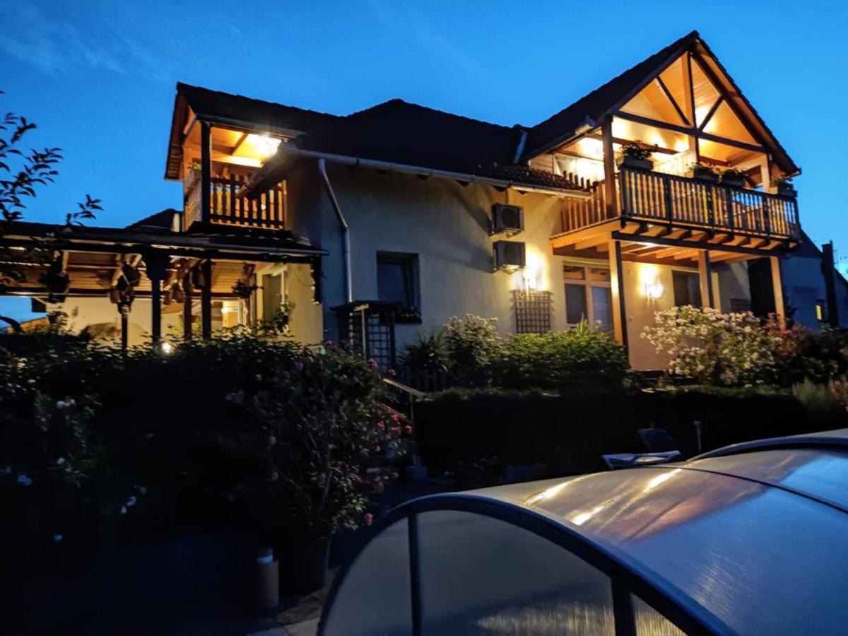 Haus Marika Hotel Siófok Exterior foto