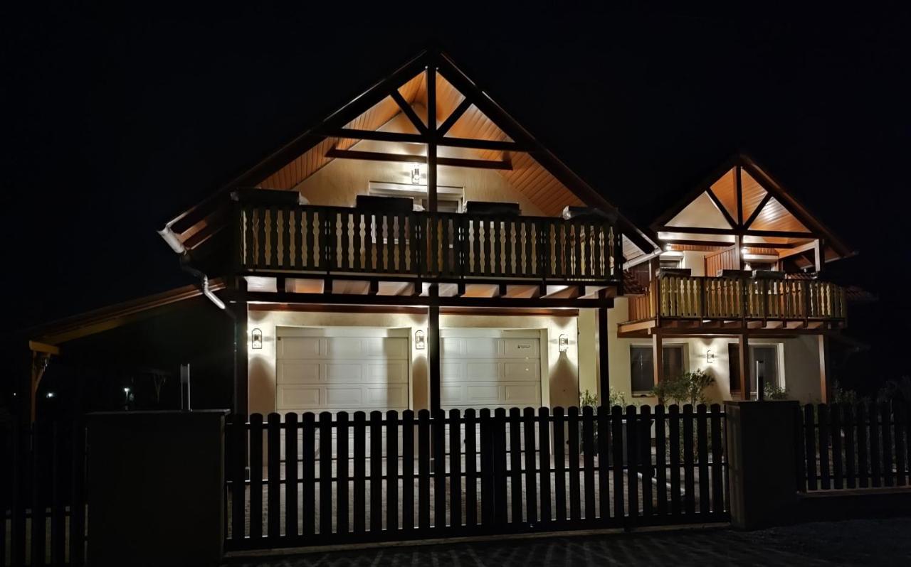 Haus Marika Hotel Siófok Exterior foto