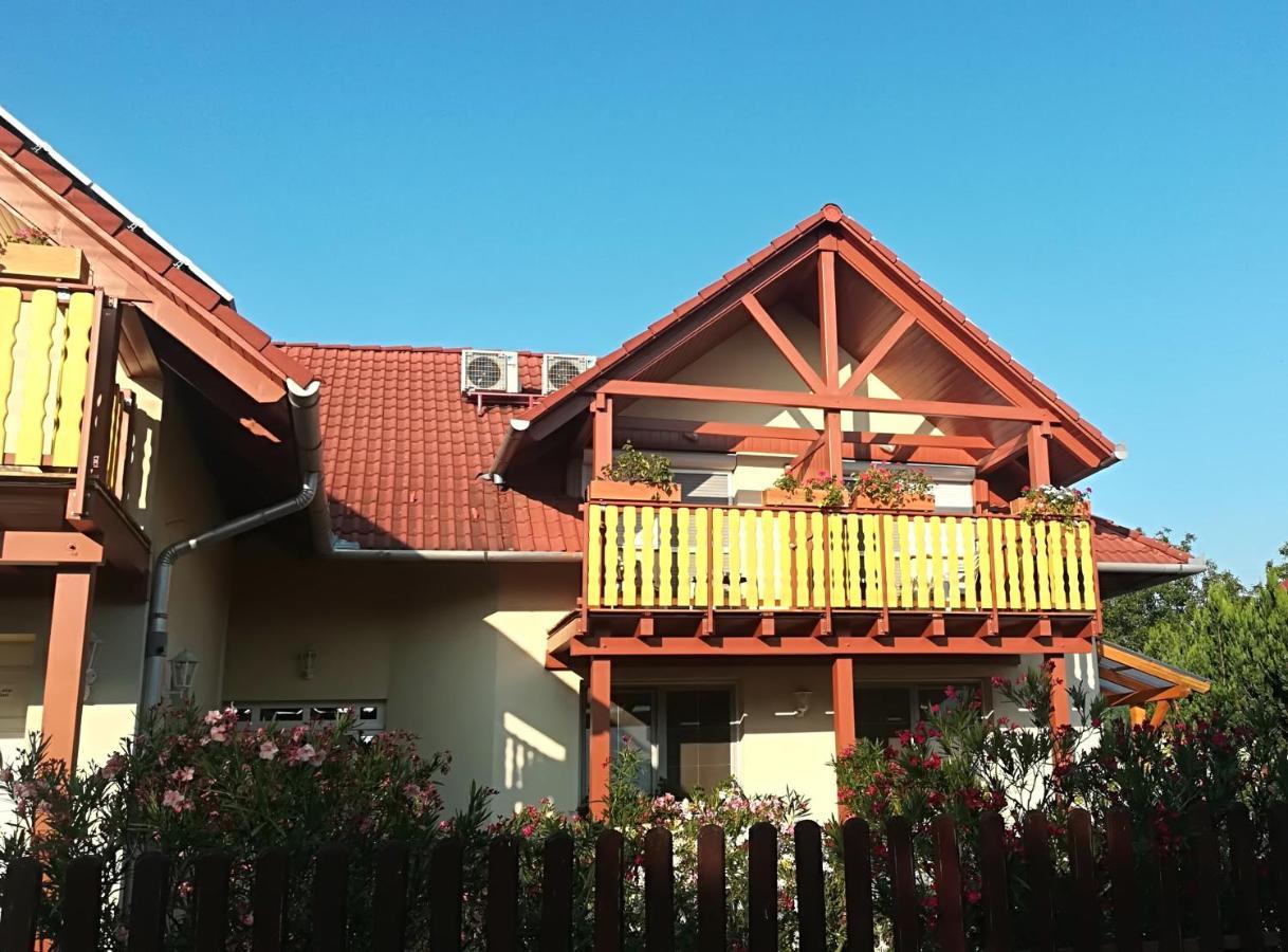 Haus Marika Hotel Siófok Exterior foto