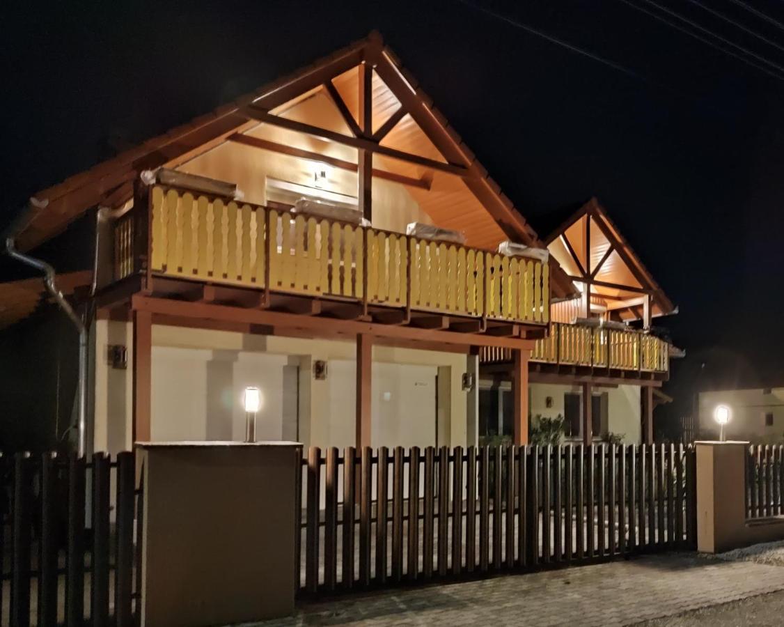 Haus Marika Hotel Siófok Exterior foto