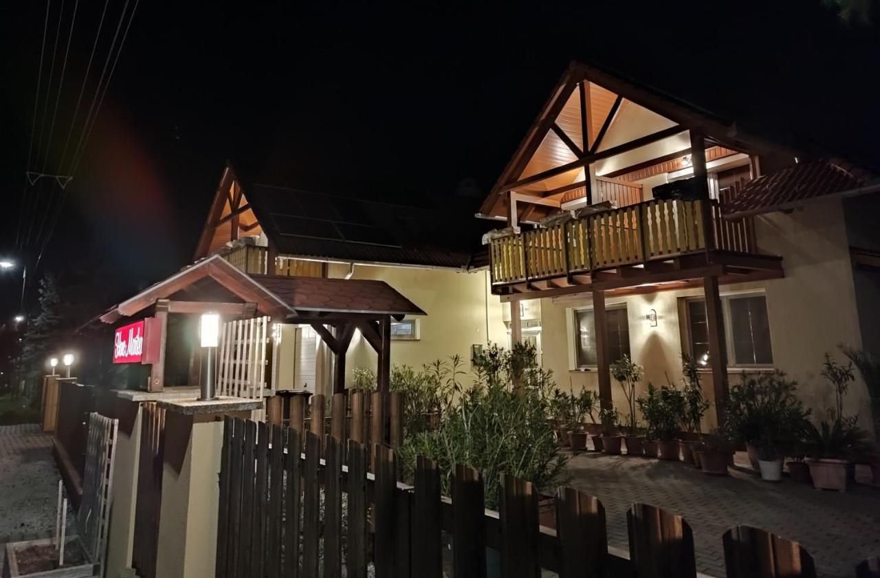 Haus Marika Hotel Siófok Exterior foto