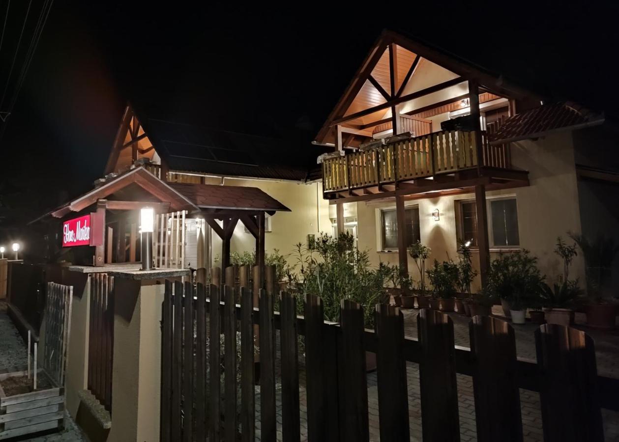 Haus Marika Hotel Siófok Exterior foto