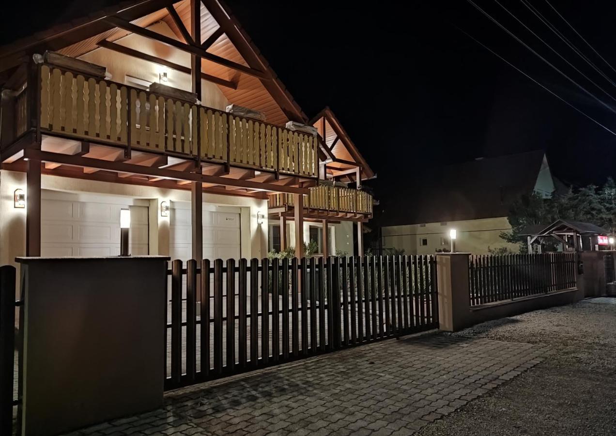 Haus Marika Hotel Siófok Exterior foto