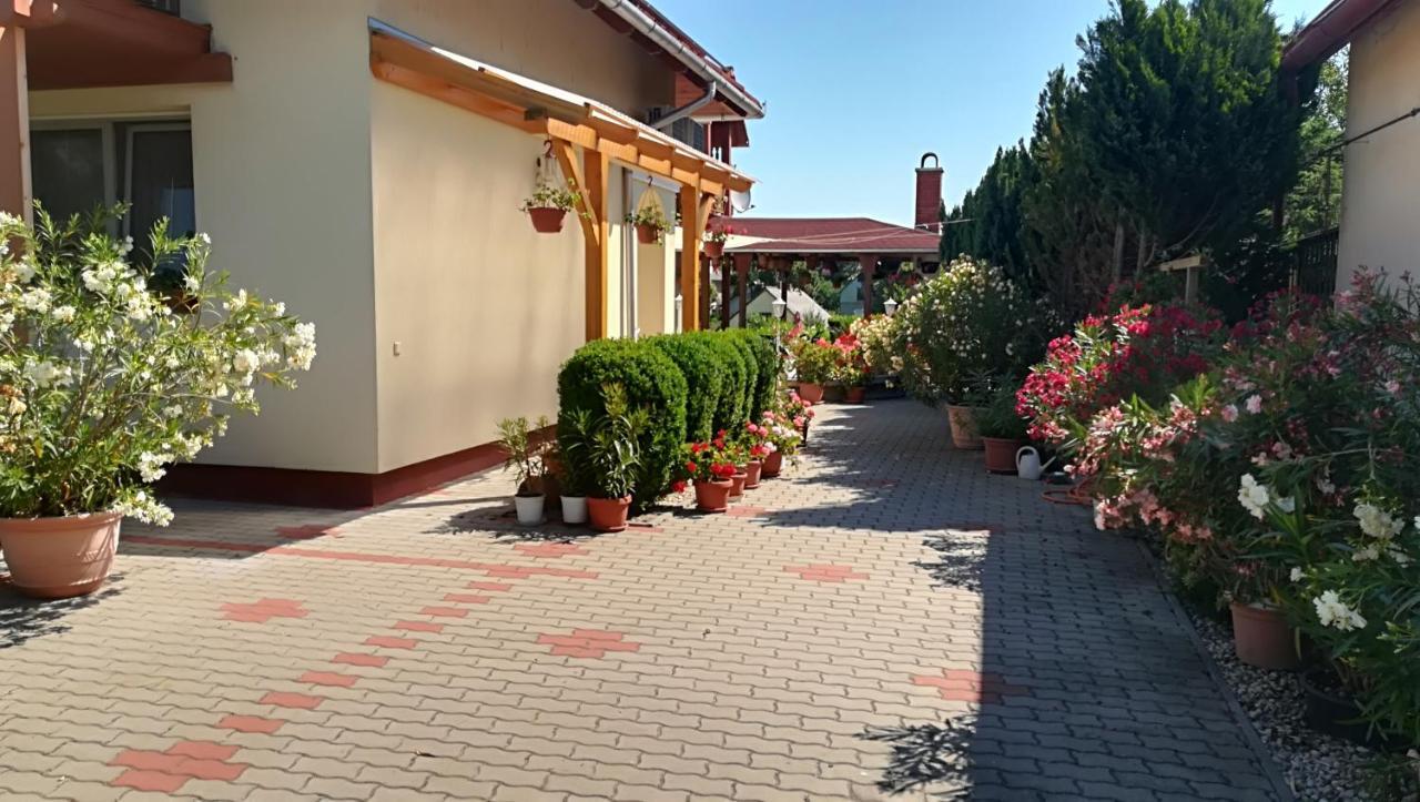 Haus Marika Hotel Siófok Exterior foto